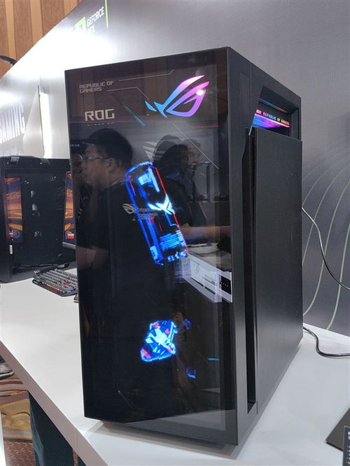 全息投影重塑美學(xué)邊界 ROG槍神10X臺(tái)式機(jī)引領(lǐng)電競(jìng)硬件新紀(jì)元